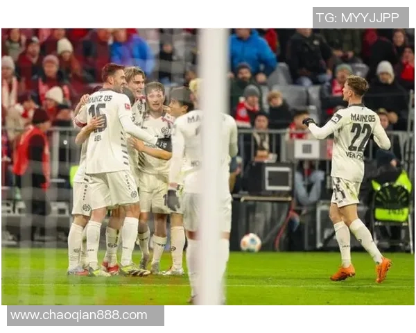 拜仁主场再胜德甲对手败下阵楼,继续领跑积分榜 拜仁主场再胜德甲对手败下阵楼,继续领跑积分榜