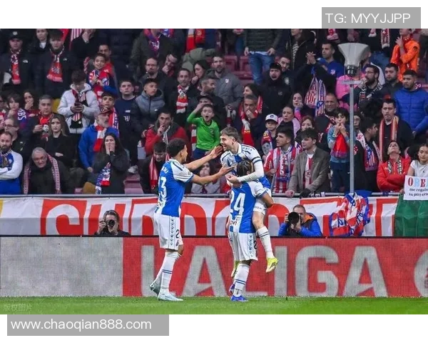 皇家马德里宣布签下巴黎圣日耳曼球星，欲挑战西甲霸主马竞